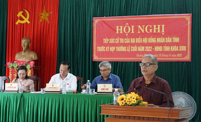 Cử tri huyện Quảng Trạch, Quảng Bình phát biểu tại một buổi tiếp xúc cử tri với đại biểu dân cử. Ảnh: P. Phương