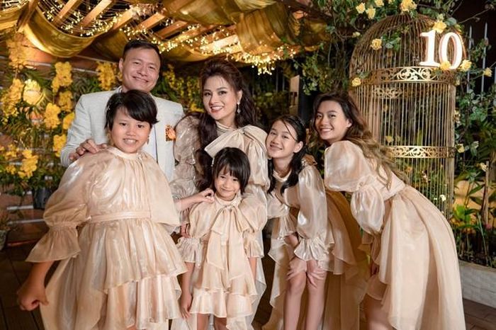 Gia đình hạnh phúc của Vũ Thu Phương