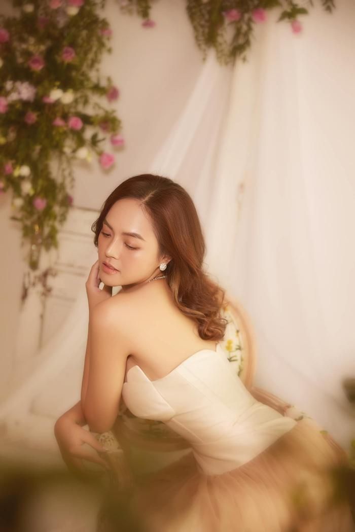 Ở tuổi 35, khi đã trải qua một vài biến cố để rồi nhìn lại cô cảm ơn thời gian đó đã vượt qua chính mình tạo nên một Thu Quỳnh bản lĩnh, giàu kinh nghiệm sống như ngày hôm nay.