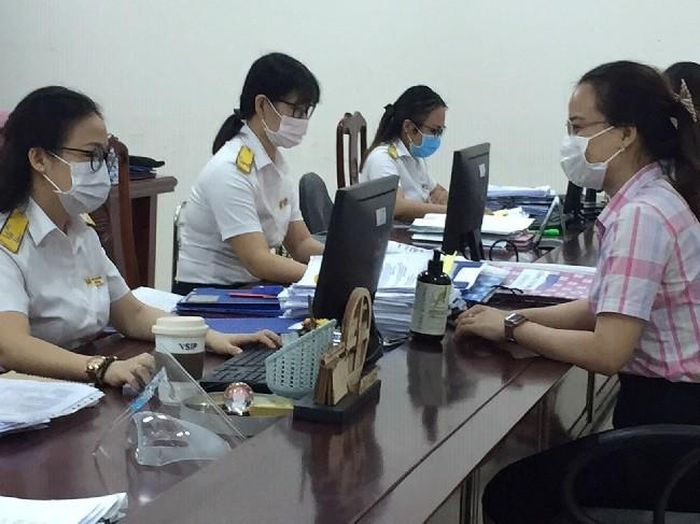 Ngành Thuế sử dụng đa kênh hỗ trợ người nộp thuế.