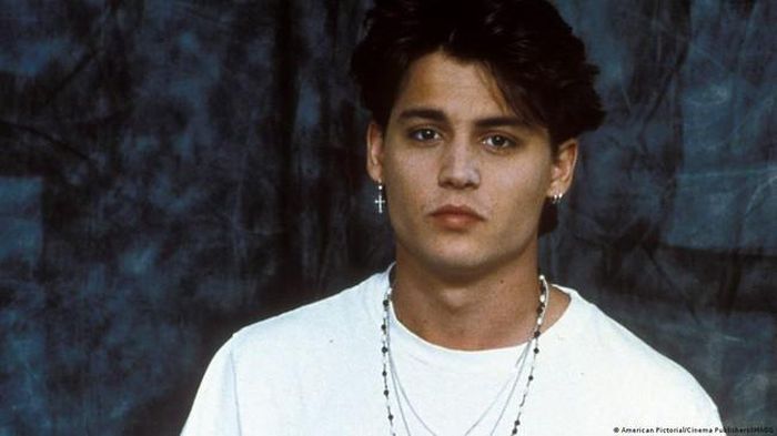 Tuổi thơ hồn nhiên: Depp trong "Jump Street" từ năm 1987