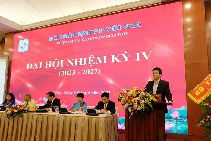 Ông Nguyễn Minh Tiến, Cục trưởng Cục Quản lý giá, Bộ Tài chính tại đại hội