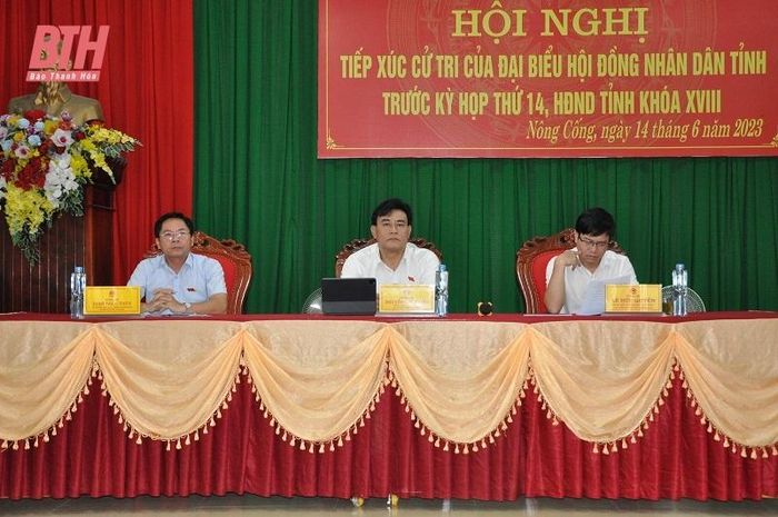 Các đại biểu HĐND tỉnh tiếp xúc cử tri huyện Nông Cống.