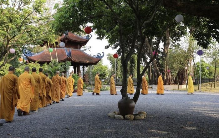 Lễ Hằng Thuận tại chùa Vạn Phúc