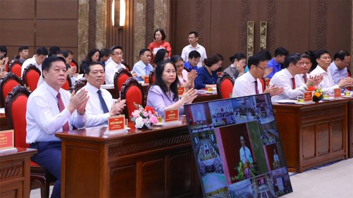 Các đại biểu dự hội nghị