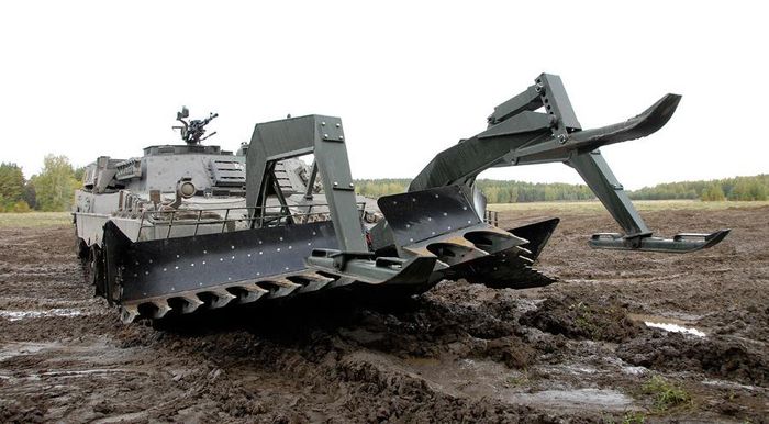 Do vậy, Phần Lan không ngần ngại đã tặng Ukraine 6/10 xe Leopard 2R của mình.