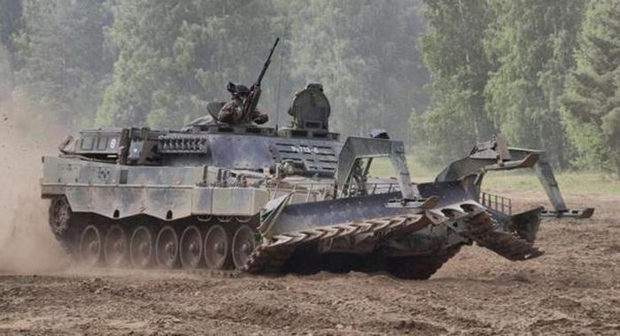 Leopard 2R được đánh giá là có mức độ bảo vệ còn cao hơn cả xe tăng Leopard 2A4 nguyên bản.