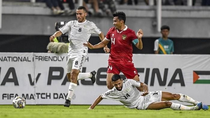 Indonesia không thể thắng đội bóng xếp trên 56 bậc