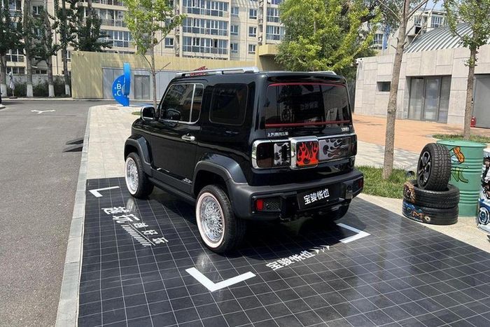  Baojun Yep 2023 sẽ bán ra từ 79.800 nhân dân tệ (khoảng 265 triệu đồng) đối với phiên bản tiêu chuẩn và 89.800 nhân dân tệ (tương đương 297 triệu đồng) với bản cao cấp nhất. 