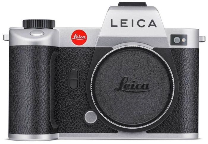 SL2 màu bạc có cảm biến hình ảnh CMOS full-frame 47MP và ngàm L linh hoạt hơn, vì có thể dùng các loại ống kính trong cùng liên minh L Mount được sản xuất bởi Panasonic hay Sigma.