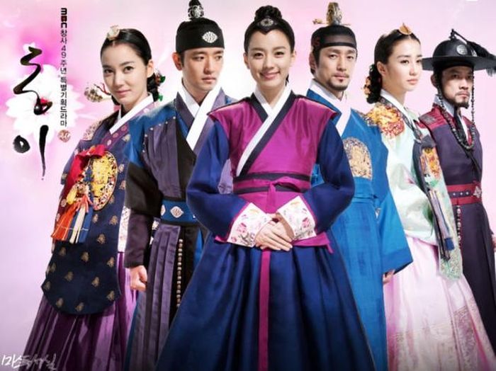 Đông Y là bộ phim cổ trang thành công nhất trong sự nghiệp của Han Hyo Joo