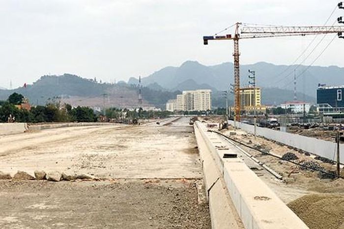 Kho bạc Nhà nước thực hiện nhiều giải pháp góp phần đẩy nhanh tiến độ giải ngân vốn đầu tư công. Ảnh minh họa: H.T