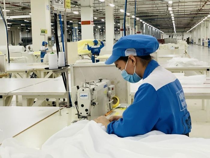 Doanh nghiệp dệt may còn gặp nhiều khó khăn nửa cuối năm 2023