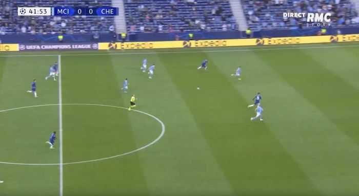  Khoảnh khắc Havertz chọn vị trí thông minh, sau đó đánh bại thủ môn Man City để giúp Chelsea vô địch Champions League mùa 2020/21. Ảnh: RMC.