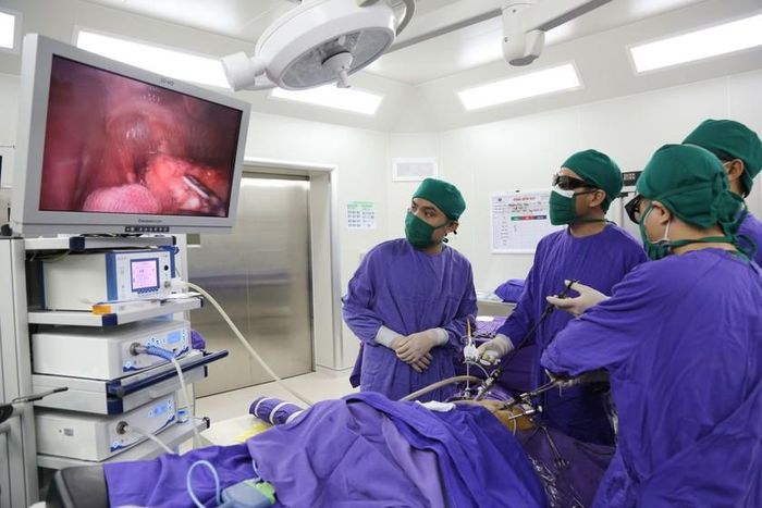 Kíp mổ khoa Ngoại nội soi điều trị co thắt tâm vị cho bệnh nhân T.
