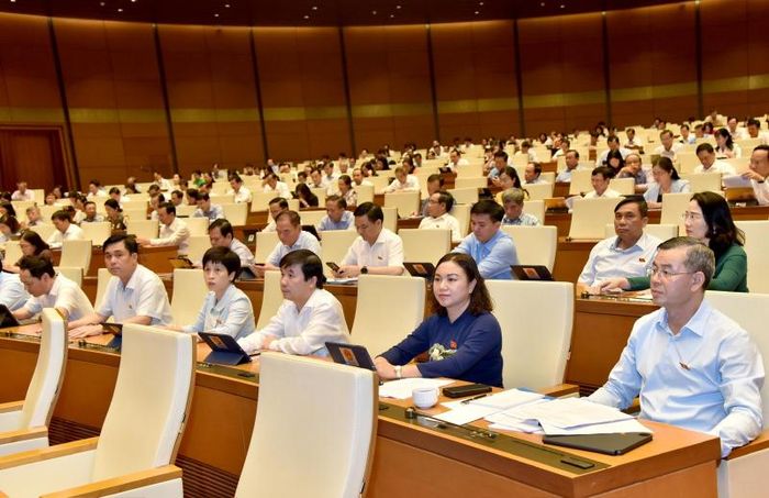 Đoàn ĐBQH tỉnh Hòa Bình tham dự Kỳ họp thứ Năm, Quốc hội Khóa XV. Ảnh: L. H