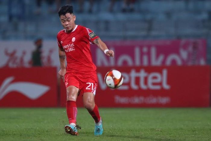 Với 4 bàn thắng sau 12 lượt trận, Hoàng Đức nổi trội ở hàng tiền vệ Viettel. Ảnh: Hoàng Linh