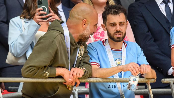 Man City cải thiện đề nghị gia hạn níu Bernardo Silva ở lại