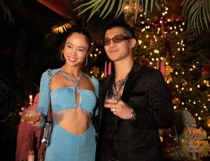 Nam rapper từng bị bạn gái đấm túi bụi vì lỡ tay chạm vào mặt cô.