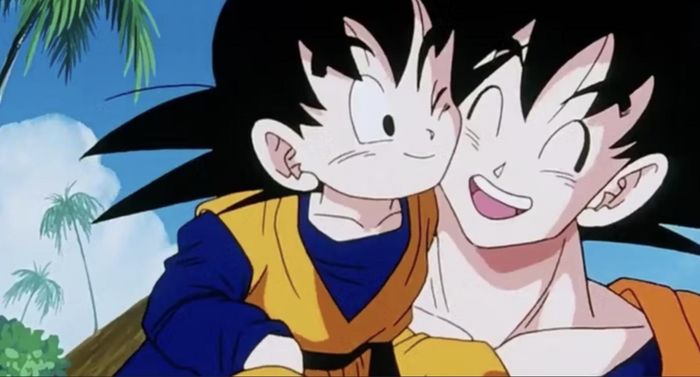 Goten là đứa con trai thứ hai của Goku với Chichi. Cậu bé cùng tuổi với Trunks và cả hai đã hợp thành một đôi tinh nghịch trong Dragon Ball Z. Không chỉ có ngoại hình giống hệt bố mình khi còn nhỏ, Goten còn sở hữu sự hoạt bát, nhanh nhẹn và năng động. Tiềm năng của Goten rất lớn, làm bất ngờ cả Goku lẫn Gohan khi cậu bé có thể đạt được Super Saiyan ở độ tuổi còn nhỏ hơn cả anh trai mình. Ảnh: CBR.