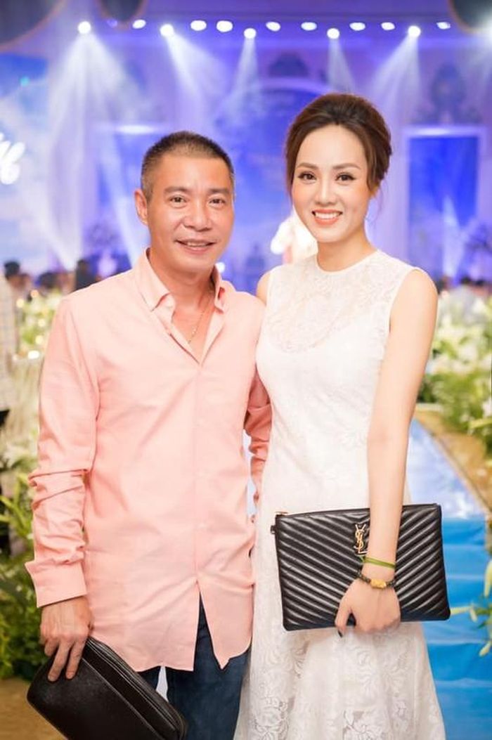 NSND Công Lý và Ngọc Hà tổ chức đám cưới vào tháng 1/2021. Sau khi kết hôn, Ngọc Hà luôn đồng hành cùng chồng cả trong công việc lẫn cuộc sống.