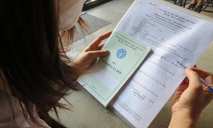 Lương hưu thấp ảnh hưởng lớn đến chính sách an sinh cho người lao động khi về già (Ảnh minh họa).