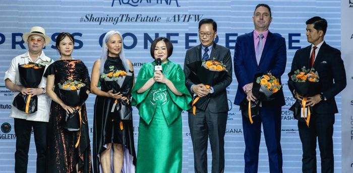 Bà Trang Lê chia sẻ thông điệp chính năm 2023 là về thời trang bền vững.