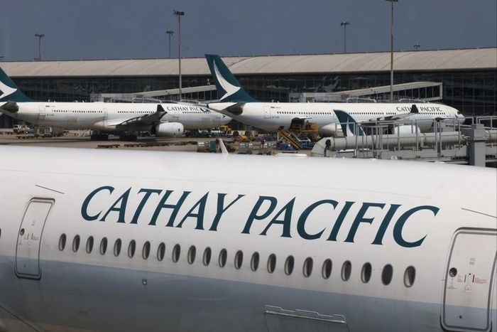 Hãng hàng không Cathay Pacific đang thiếu hụt phi công trầm trọng. Ảnh: South China Morning Post.