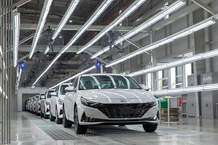 Thuế trước bạ đối với xe lắp ráp trong nước giảm 50%