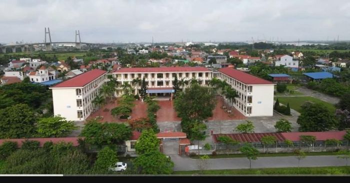 Ngôi trường THCS Kiền Bái nơi em Bùi Phú Quý đã từng học. Ảnh Nhà trường cc