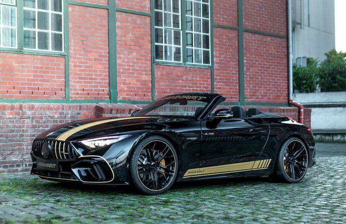  Tại Đức, Mercedes-AMG SL 43, SL 55 và SL 63 có mức giá khởi điểm từ 139.000 USD, 182.000 USD và 212.000 USD. Mẫu roadster này có thể được phân phối chính hãng tại Việt Nam trong thời gian gần. 