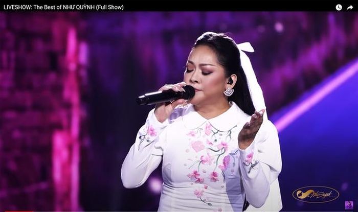 Như Quỳnh tại live show “The best of Như Quỳnh”