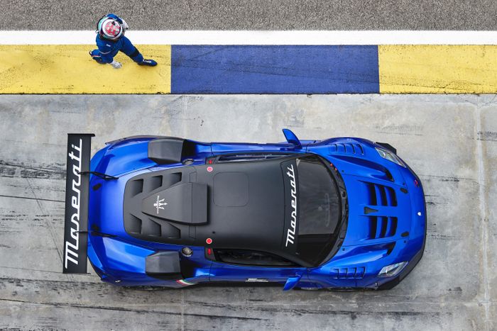 Mức giá chính thức của phiên bản đua này chưa được công bố. Tại Việt Nam, Maserati GT2 được phân phối chính hãng với mức giá khởi điểm từ 16,037 tỷ đồng.