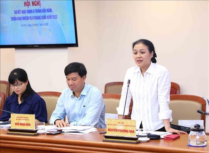 Bà Nguyễn Phương Nga, Chủ tịch Liên hiệp các tổ chức hữu nghị Việt Nam phát biểu tại hội nghị. Ảnh: An Đăng/TTXVN