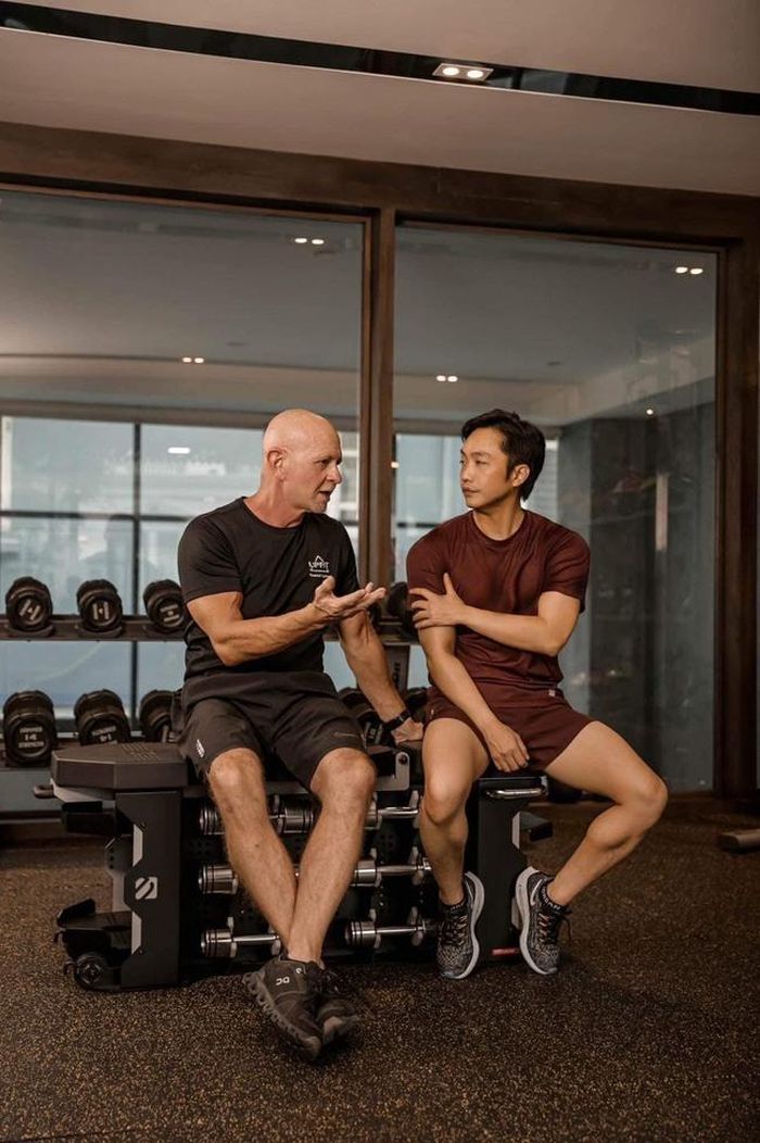 Không những thế, nam doanh nhân còn có một căn phòng để tập thể thao, rèn luyện sức khỏe không kém cạnh các phòng gym chuyên nghiệp