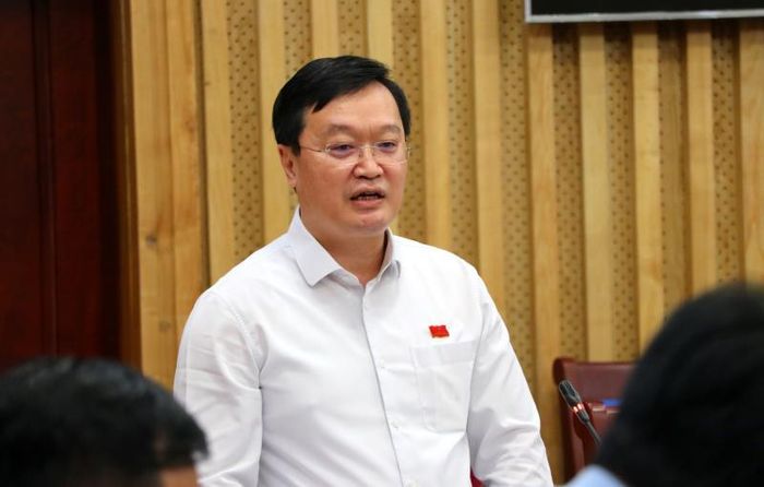 Ông Nguyễn Đức Trung – Chủ tịch UBND tỉnh Nghệ An phát biểu tại buổi thảo luận.