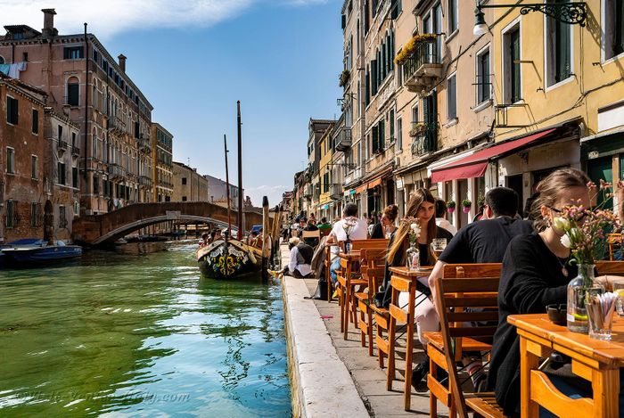 Venice luôn ở trong tình trạng quá tải du khách những năm gần đây. Ảnh: Visit Venice