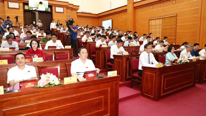 Các đại biểu tham dự kỳ họp. Ảnh: Bảo Trâm