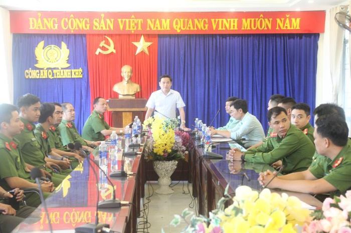 Chủ tịch UBND quận Thanh Khê Hồ Thuyên phát biểu tại buổi khen thưởng