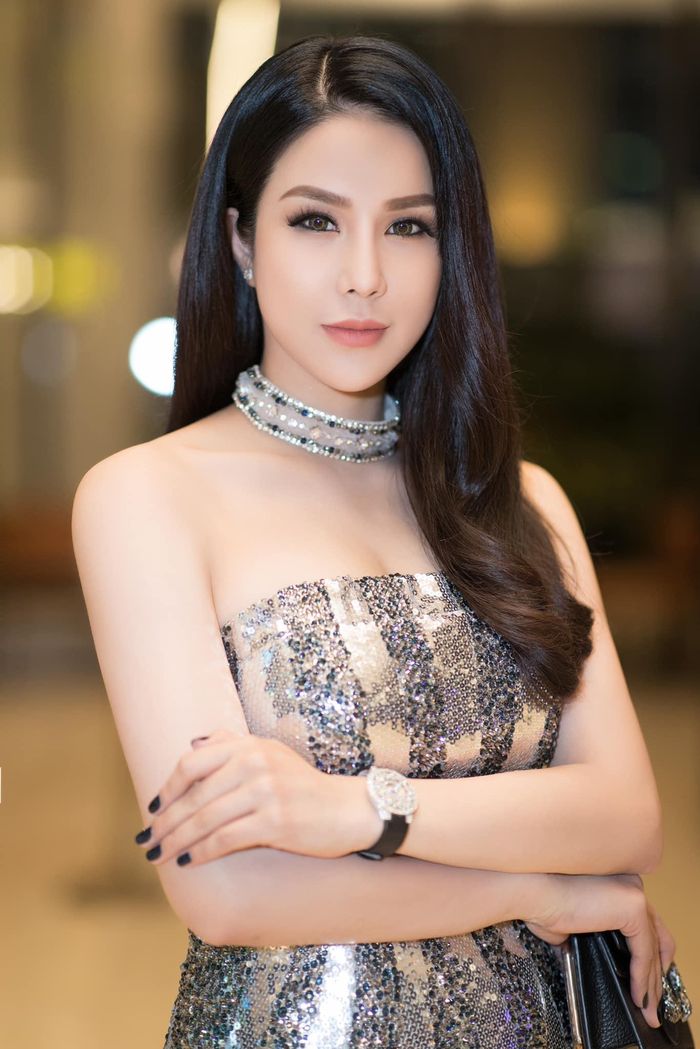 Diệp Lâm Anh có chia sẻ dài trên trang cá nhân về ồn ào ly hôn.