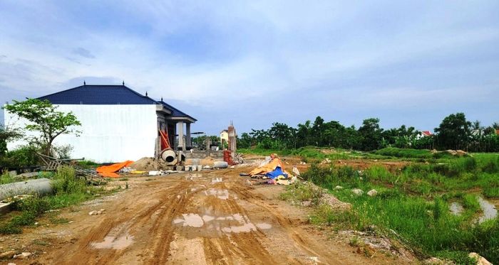 Nhiều mặt bằng tái định cư tại TP Sầm Sơn còn dang dở khiến đời sống của người dân gặp rất nhiều khó khăn.