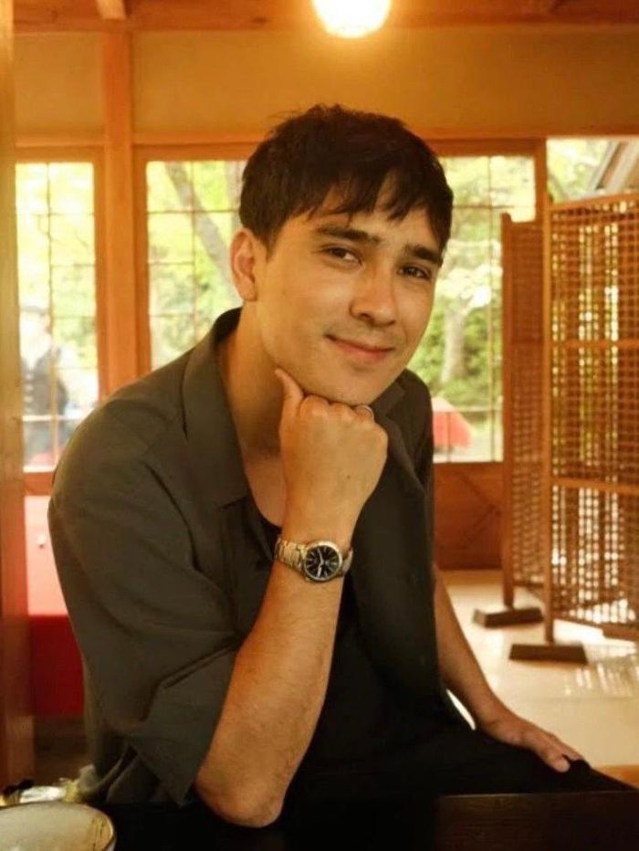 Kean nhắn chia tay bạn gái sau vài tháng hẹn hò.