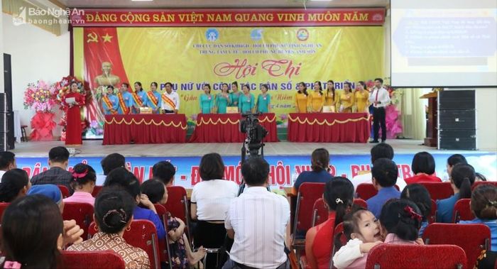  Nhiều sân chơi cho phụ nữ đã được ngành dân số tổ chức. Ảnh: Mỹ Hà 