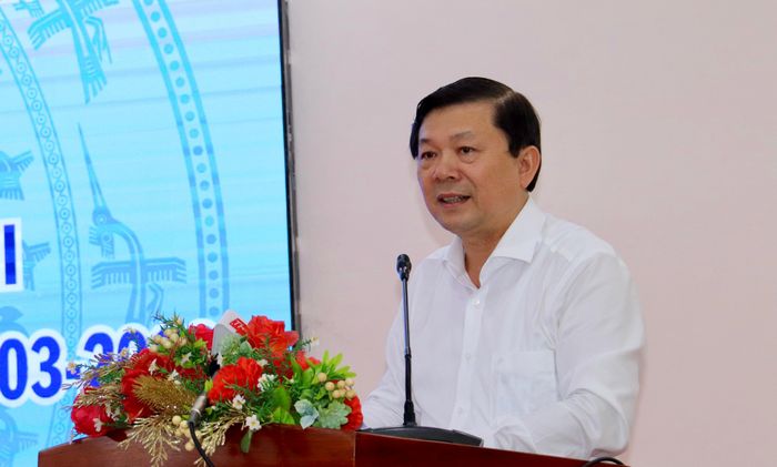 Phó Chủ tịch Ủy ban Trung ương MTTQ Việt Nam Nguyễn Hữu Dũng phát biểu chỉ đạo.
