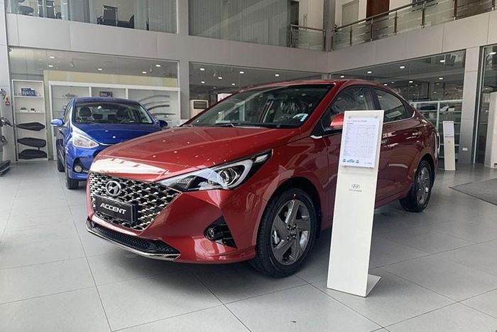  Trên thị trường hiện nay, mức ưu đãi cao nhất dành cho dòng SUV 7 chỗ Hyundai SantaFe trước đó là 90 triệu nay giảm chỉ còn 80 triệu đồng.