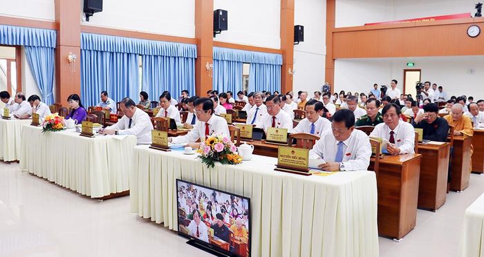 Các đại biểu HĐND tỉnh An Giang tham dự kỳ họp