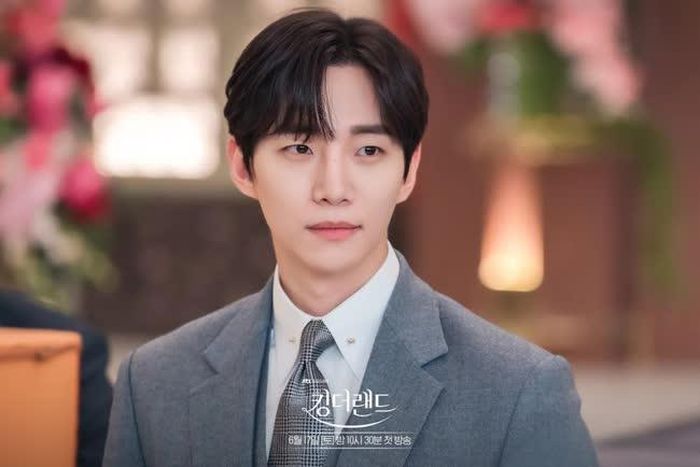Vai diễn Gu Won không làm khó Lee Junho. Ảnh: JTBC