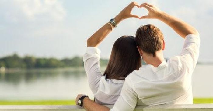 Giao tiếp luôn là cầu nối của mọi mối quan hệ. (Ảnh: ITN).