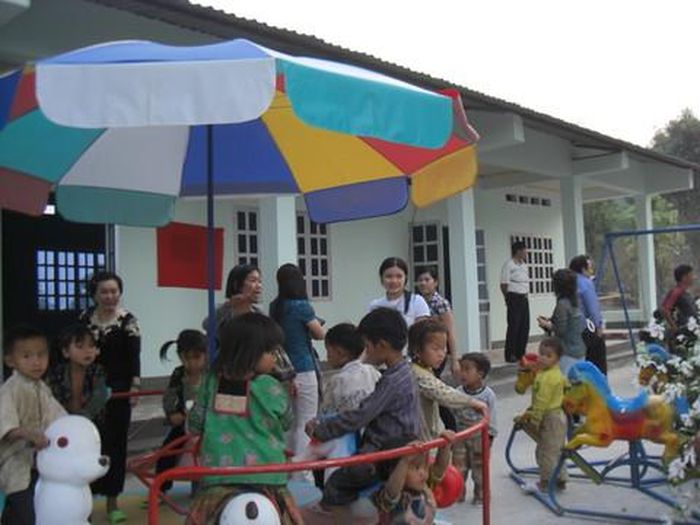 Trường mầm non do Báo Công an TPHCM và gia đình Phúc An xây dựng ở biên giới huyện Điện Biên Đông, tỉnh Điện Biên