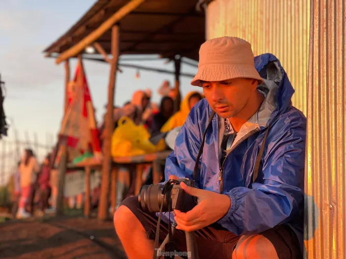 'Săn mây, đón bình minh' trên đỉnh núi lửa Batur